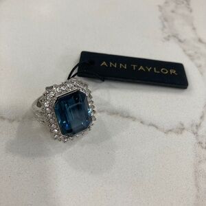 Ann Taylor Blue Rhinestone Silver Fashion Jewelry Ring Size 7